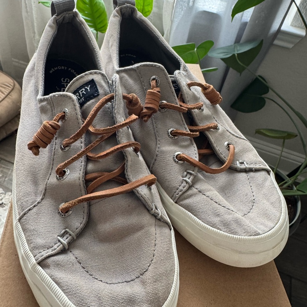 Sperry Women’s Grey Canvas Sneakers, size 8